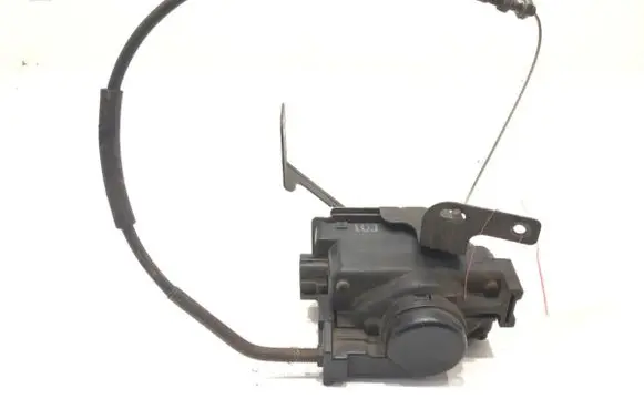 Accelerator throttle pedal