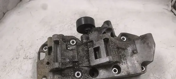 BMW 3 E90 E91 Generator/alternator bracket 850686305