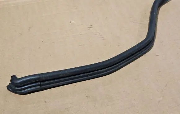 BMW Z3 E36 Engine compartment rubber 8401796
