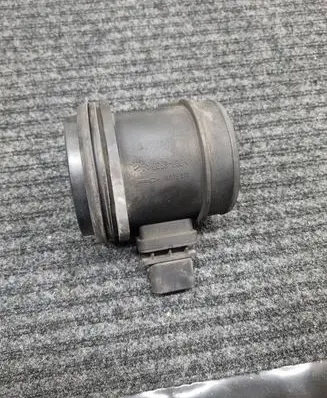 Volvo V50 Mass air flow meter 0281006184 RWG11049
