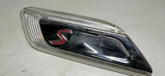 Mini Clubman F54 Front fender indicator light 7358469