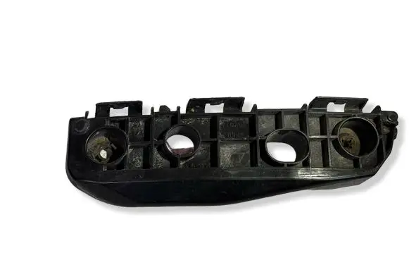Toyota Verso Front bumper mounting bracket 525360F020
