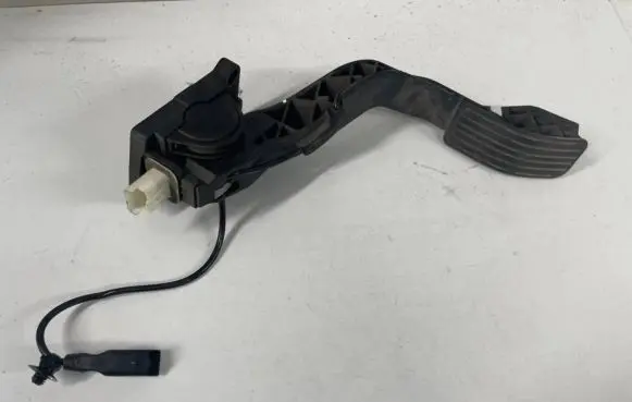 Citroen C4 I Accelerator throttle pedal 9650889180 0280755001