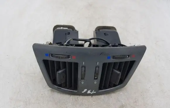 BMW 7 E65 E66 Rear air vent grill 64227002395 7002395