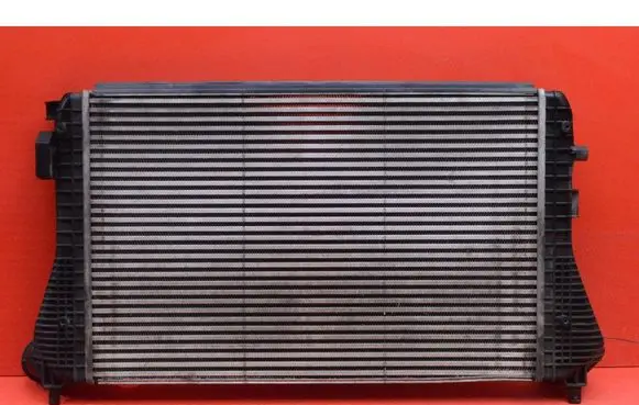 Skoda Octavia Mk2 (1Z) Intercooler radiator 1K0145803AS