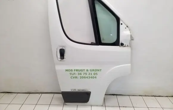 Door (2 Door Coupe)