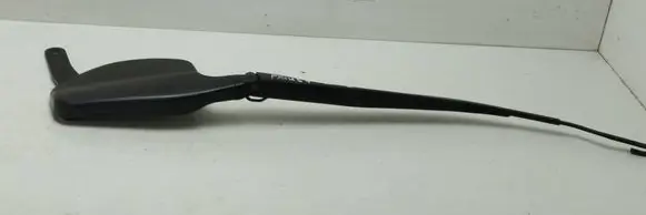 Toyota Prius+ (ZVW40) Front wiper blade arm