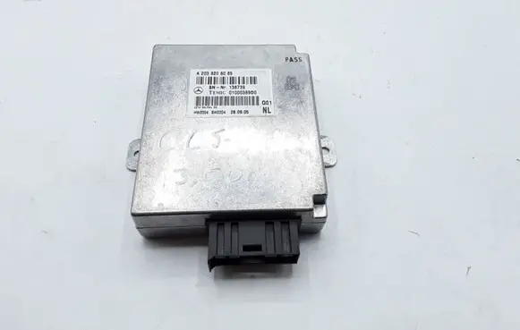 Mercedes-Benz CLS C219 Phone control unit/module A2038208085 138739 01000389D0