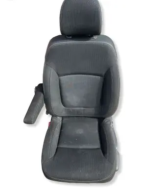 Renault Trafic III (X82) Front driver seat 