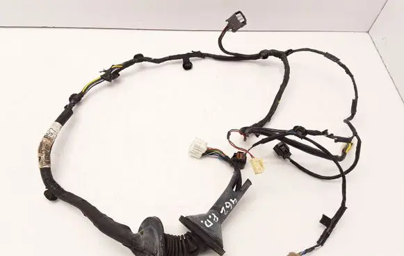 Mitsubishi Lancer Front door wiring loom MN151097