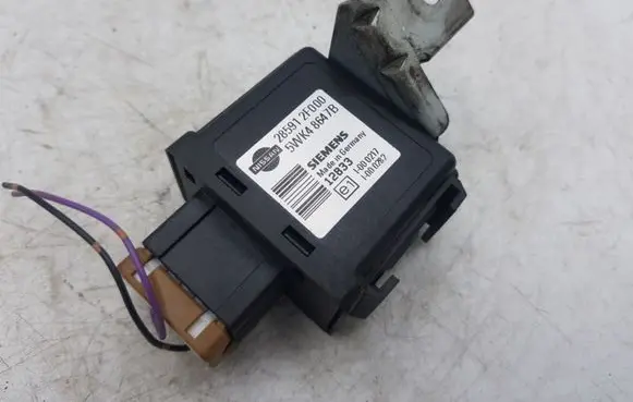Nissan X-Trail T30 Immobilizer control unit/module 285912F000 5WK48647B