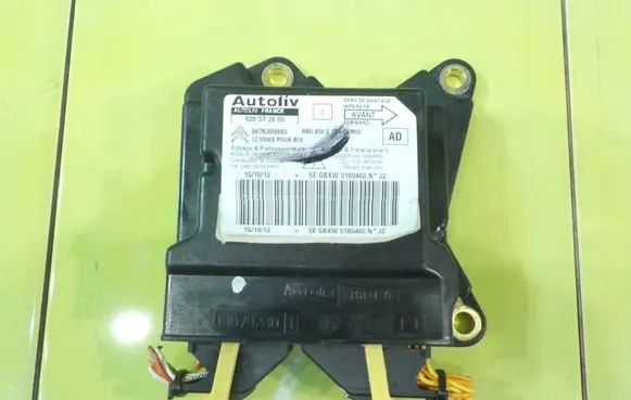 Citroen C4 I Picasso Airbag control unit/module 620572800