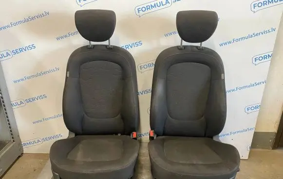 Hyundai i20 (PB PBT) Seat set 
