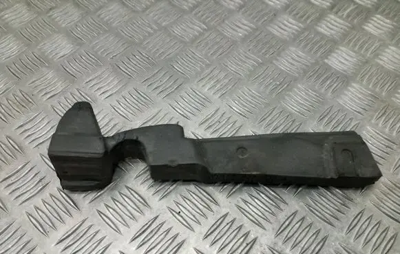 Volkswagen Golf VI Other engine bay part 5K0823729A