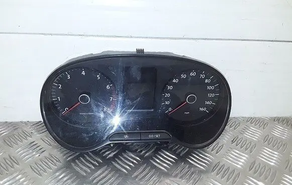 Volkswagen Polo V 6R Speedometer (instrument cluster) a2c53332250