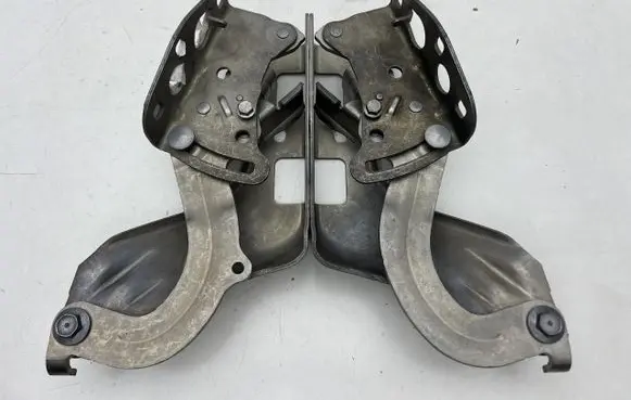 Mercedes-Benz E W213 Engine bonnet/hood hinges A2138800128