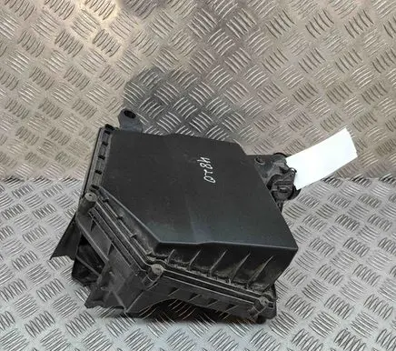 Volvo XC90 Air filter box 31430000 58HL14284021AAC