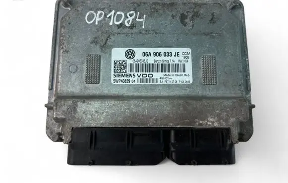 Skoda Octavia Mk2 (1Z) Engine control unit/module ECU 06A906033JE