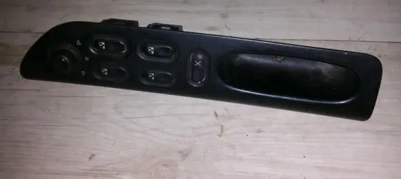 Renault Espace III Electric window control switch 7700822338 7701686