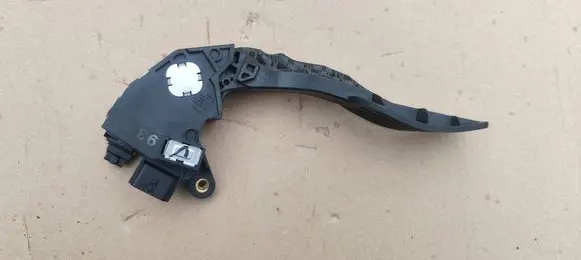 Nissan Note (E12) Accelerator throttle pedal 180021hmob