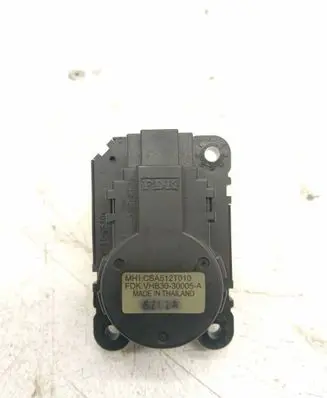 Mitsubishi Lancer VIII Air flap motor/actuator CSA512T010 HB303U005A