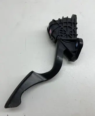 Lexus RX 330 - 350 - 400H Accelerator throttle pedal 7812048090