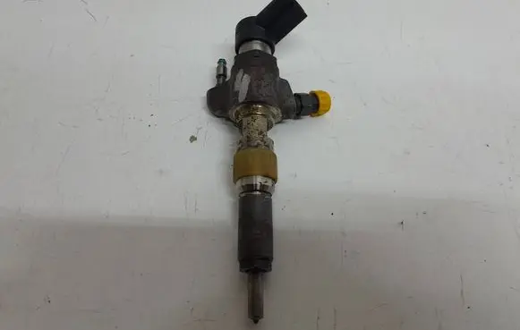 Volvo V50 Fuel injector 9674973080 50274V05