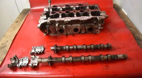Jaguar S-Type Engine head 4R8Q-6C064