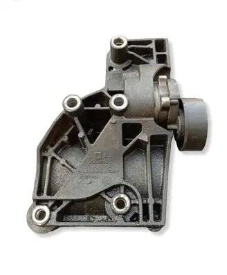 Opel Insignia A Engine mount bracket 55562863
