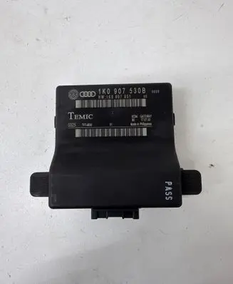 Audi A3 S3 8P Gateway control module 1K0907530B 1K0907951