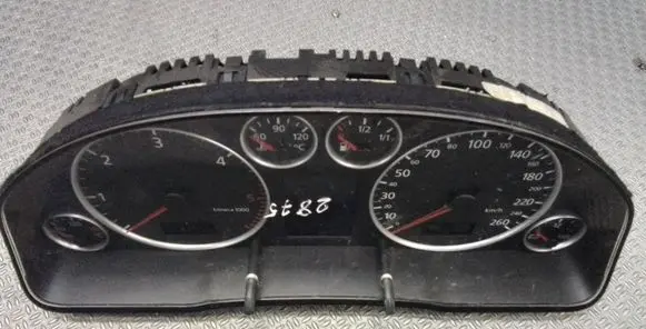 Audi A6 S6 C5 4B Speedometer (instrument cluster) 110080128001 4B0920933G