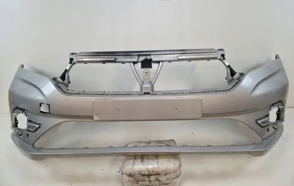 Dacia Sandero Front bumper 620228531R