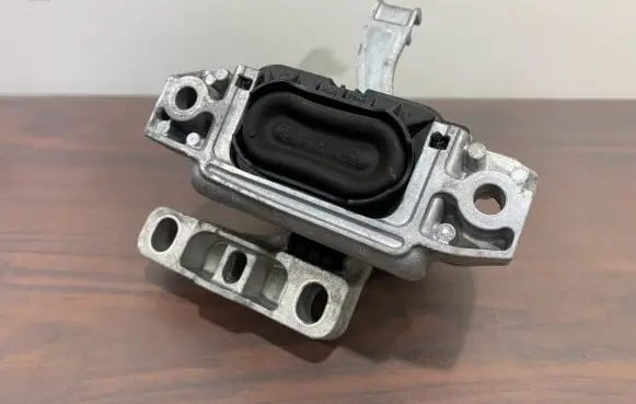 Cupra Formentor Engine mount bracket 5WA199262D