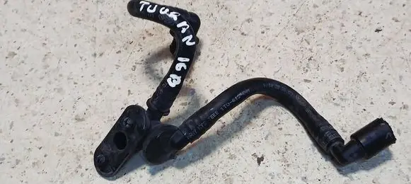 Volkswagen Touran I Vacuum line/pipe/hose 1T0612041