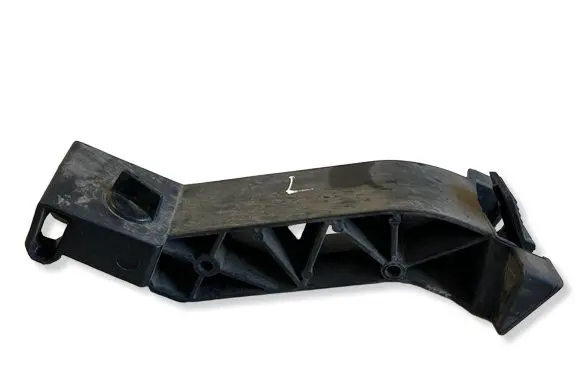 Mercedes-Benz Vito Viano W447 Front bumper mounting bracket A4478850118