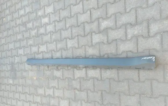 Ford Explorer Front sill (body part) 