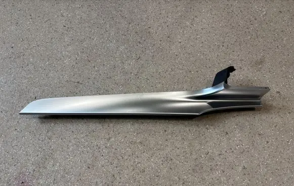 Mercedes-Benz GLC X253 C253 Dashboard glove box trim A2536809500