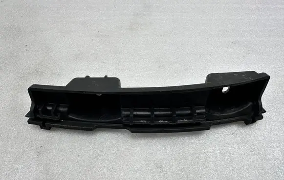 Audi A8 S8 D4 4H Rear bumper mounting bracket 4H0807365