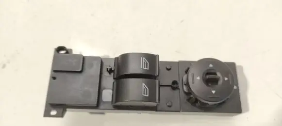 Ford Focus Electric window control switch 03168004 3M5T14529CF L8A1C