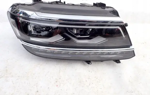 Volkswagen Tiguan Allspace Headlight/headlamp