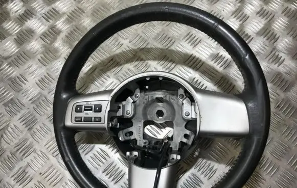 Mazda 2 Steering wheel d652