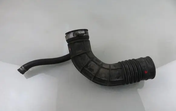 Suzuki Jimny Air intake hose/pipe 