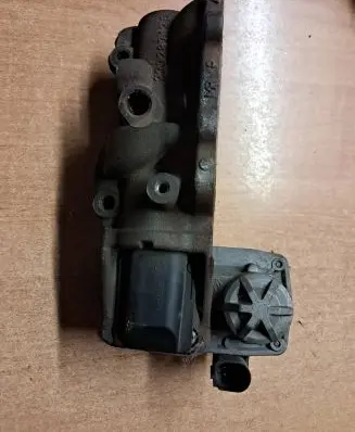 Volkswagen Multivan T6 EGR valve 52390101
