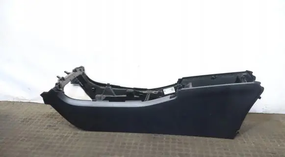 Mercedes-Benz CLA C118 X118 Center console