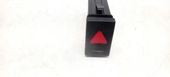 Volkswagen PASSAT B5 Hazard light switch 3B0953235B