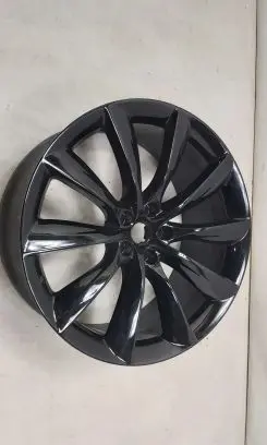Tesla Model X R22 alloy rim 
