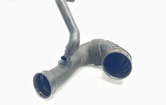 Mercedes-Benz E W211 Turbo air intake inlet pipe/hose A6460940097