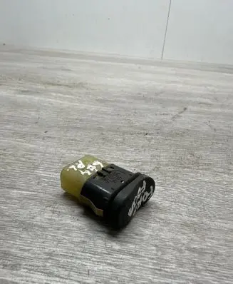 Ford Focus Other switches/knobs/shifts K808x 14529GB 03162701