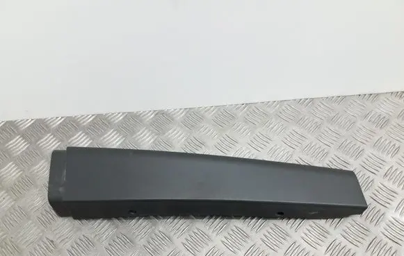Seat Altea XL Front door glass trim molding 5P0853289C