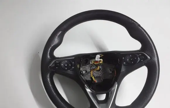 Opel Insignia B Steering wheel 39096098
